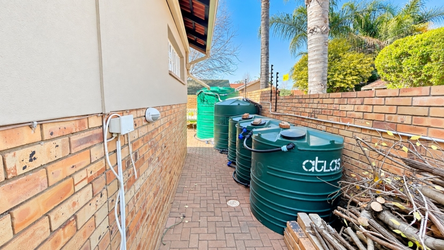 3 Bedroom Property for Sale in Wilkoppies North West
